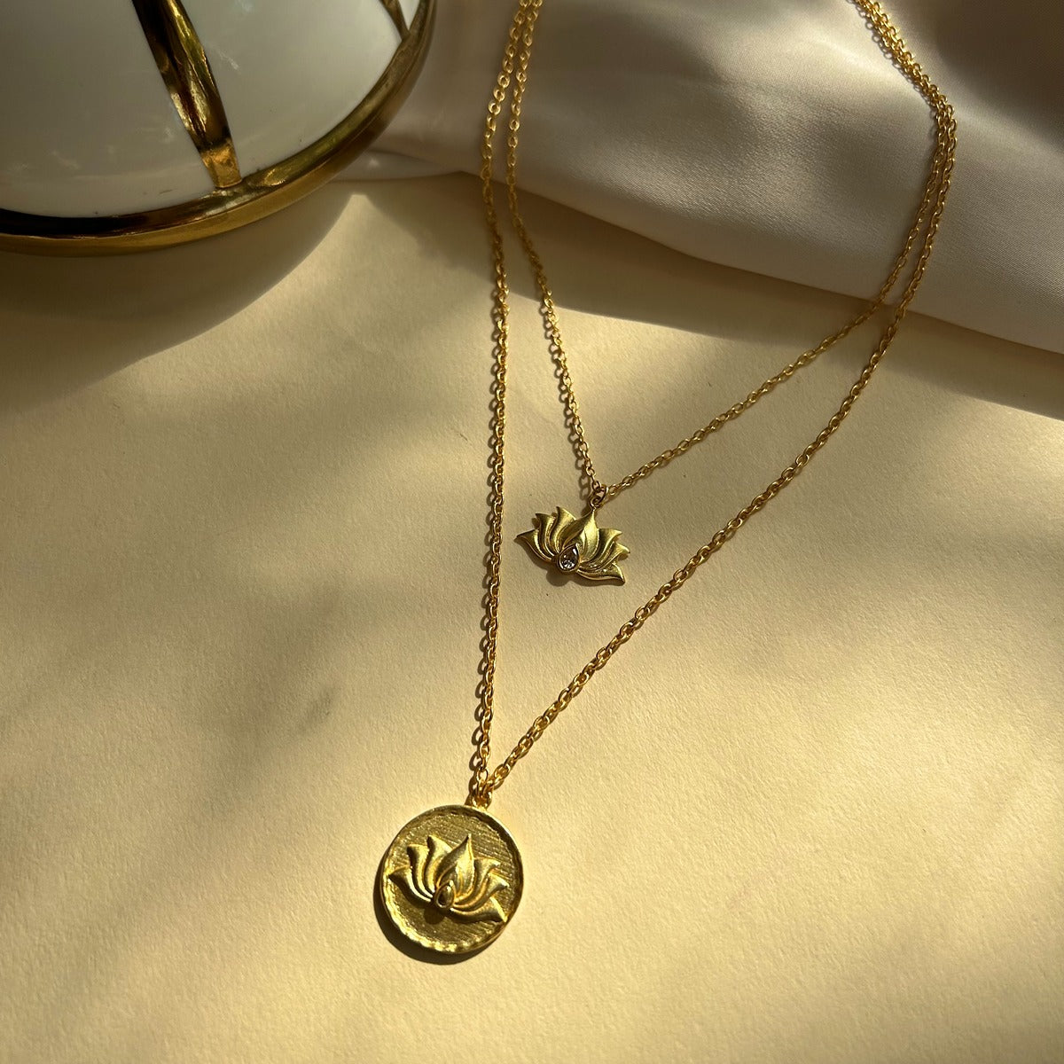 Daily Reminder Lotus Power Layers(Set of 2 Necklaces)