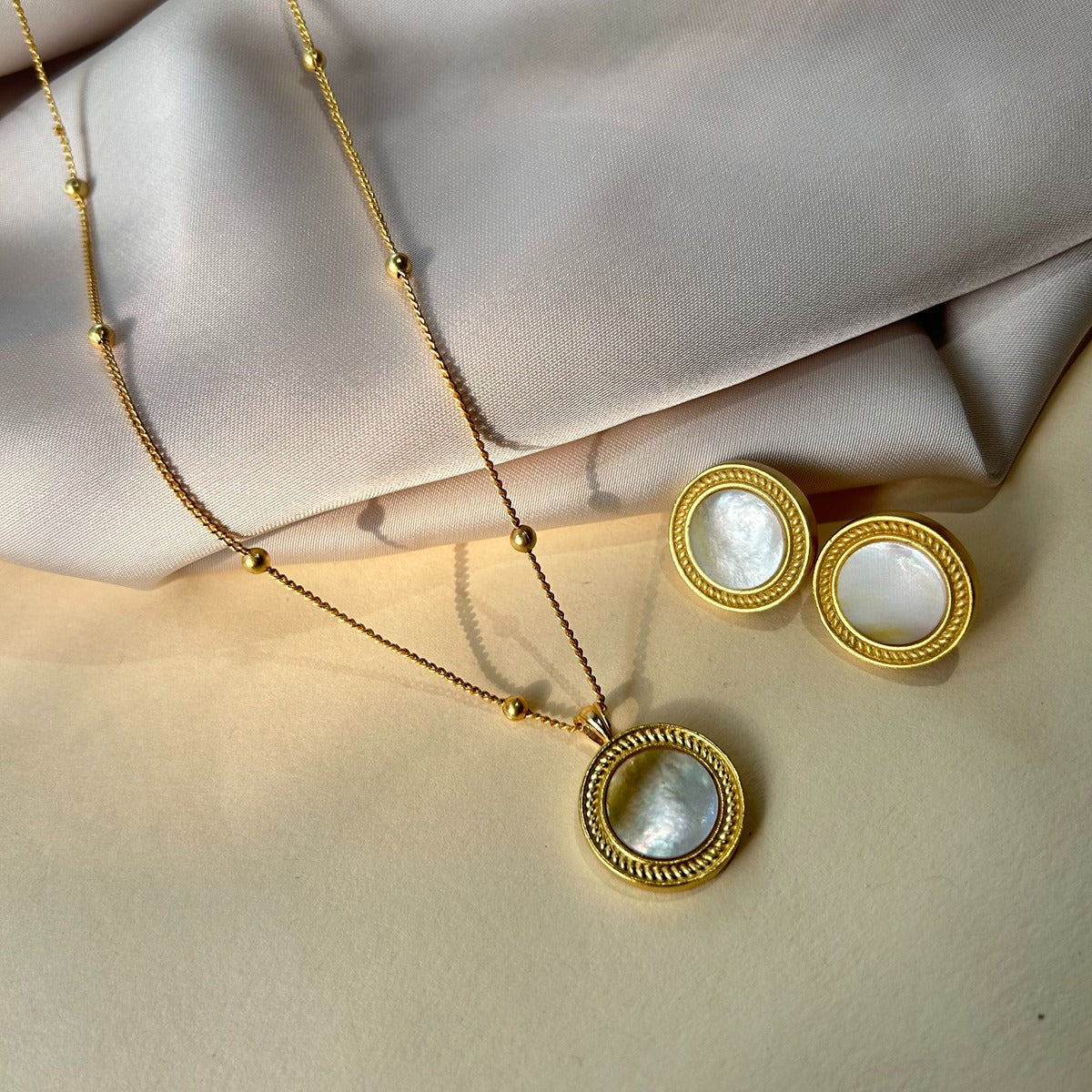 Harmony Pendant Necklace and Stud Earrings Set - Mother of Pearl