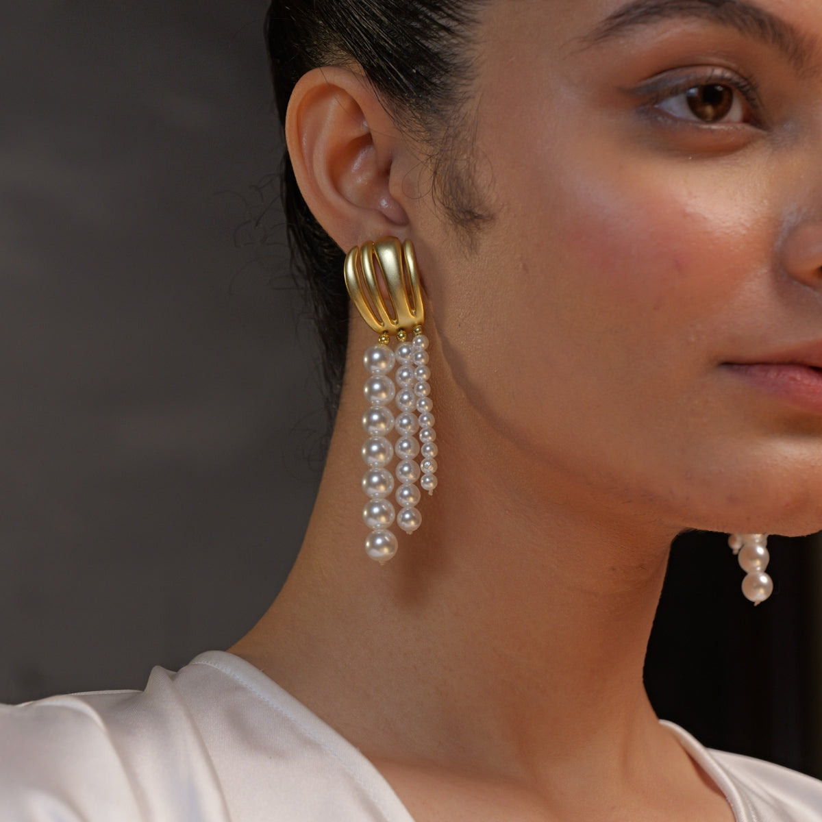 Scent of the Sea Pearl Earrings