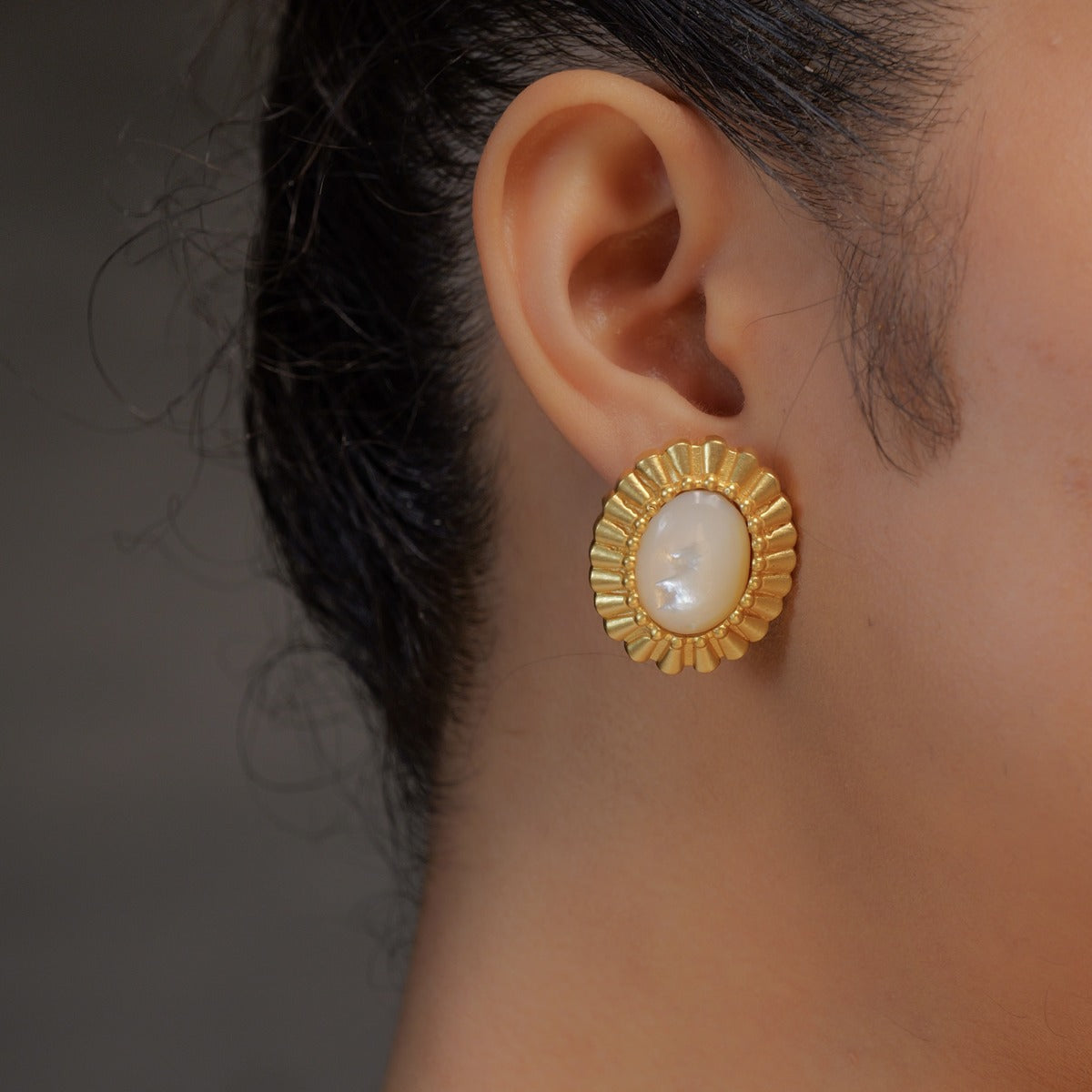 Sunny Getaway Stud Earrings