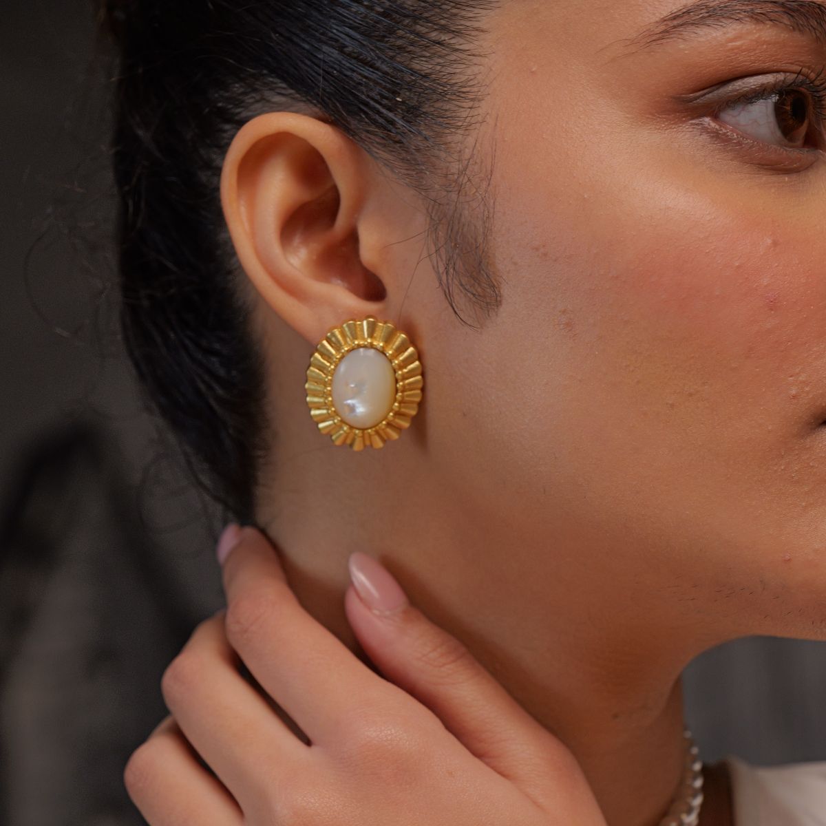 Sunny Getaway Stud Earrings
