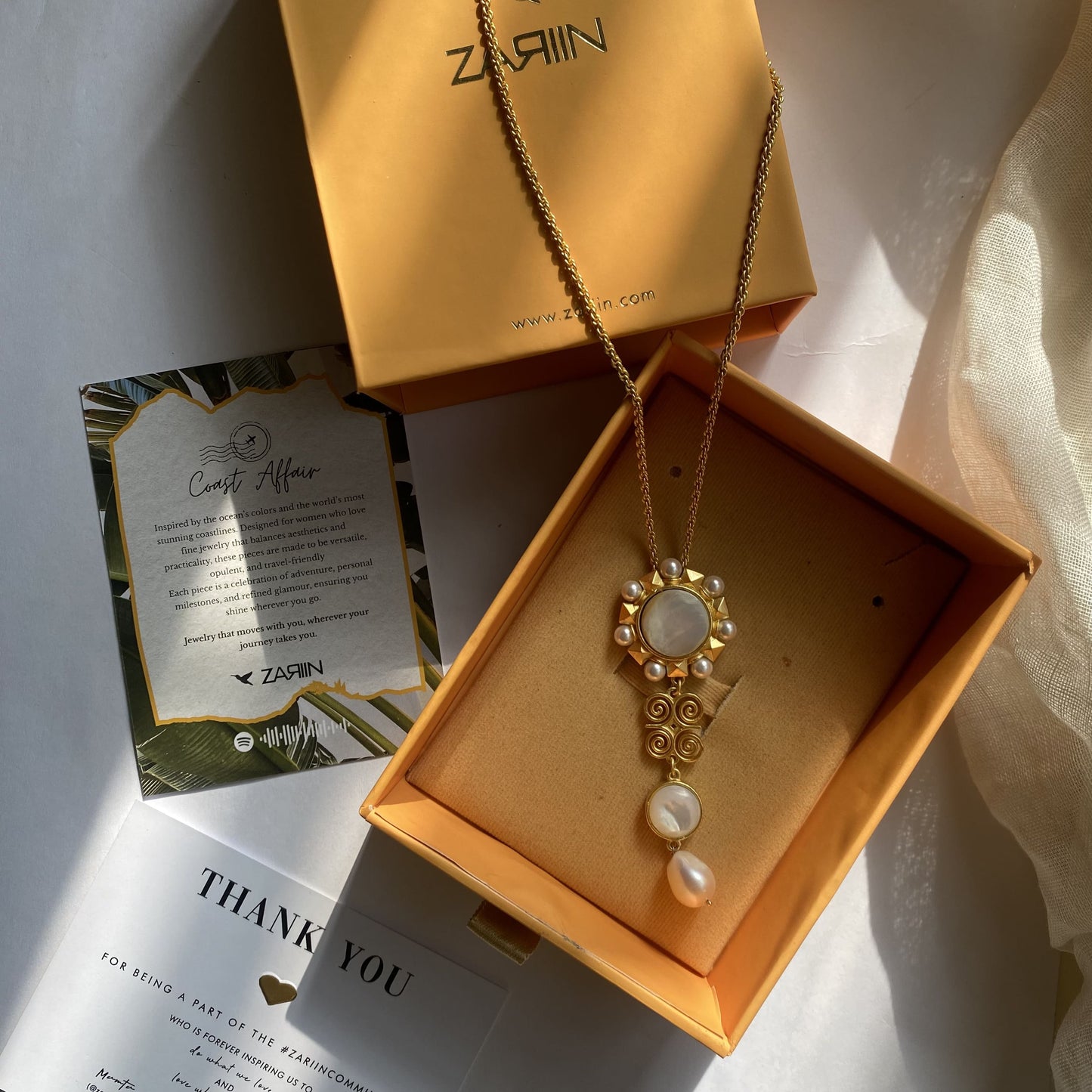 Souvenirs of Style Pendant Necklace