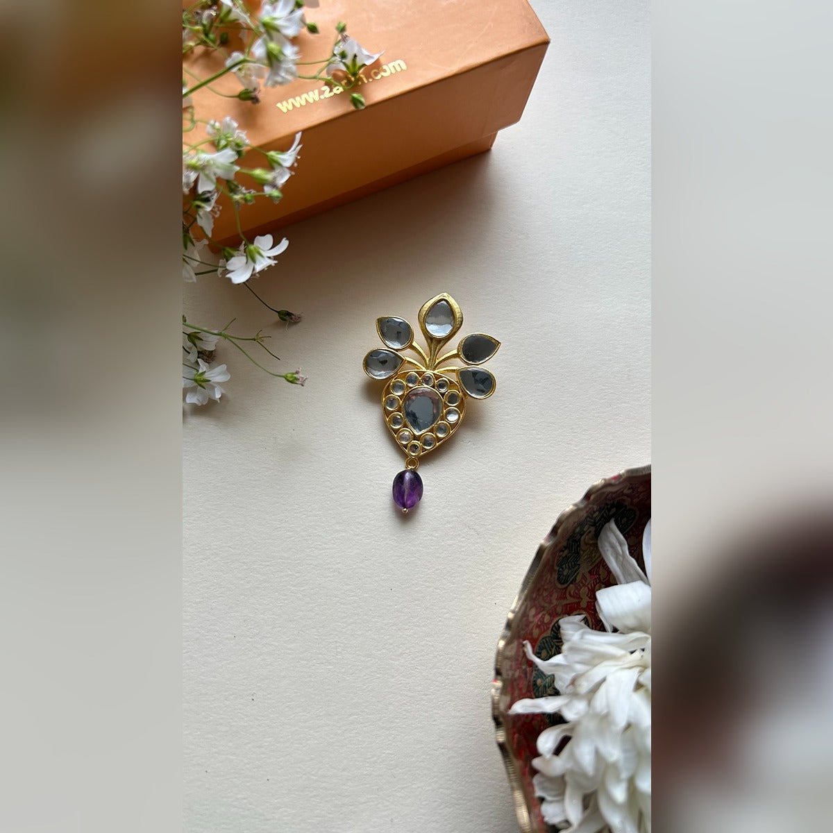 Mahiwal Kalgi with Amethyst