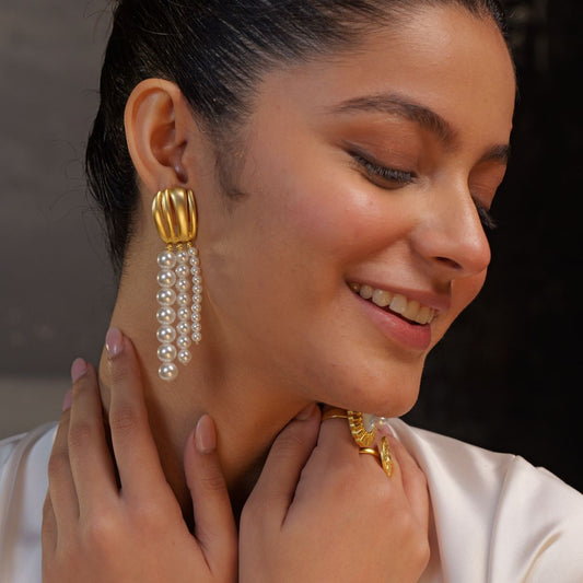 Scent of the Sea Pearl Earrings