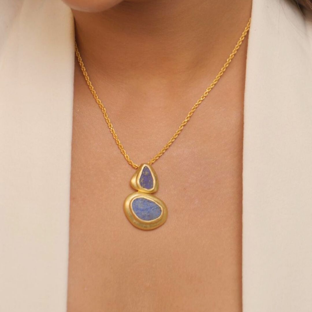 Dreamy Poise Pendant Necklace with Lapis Lazuli