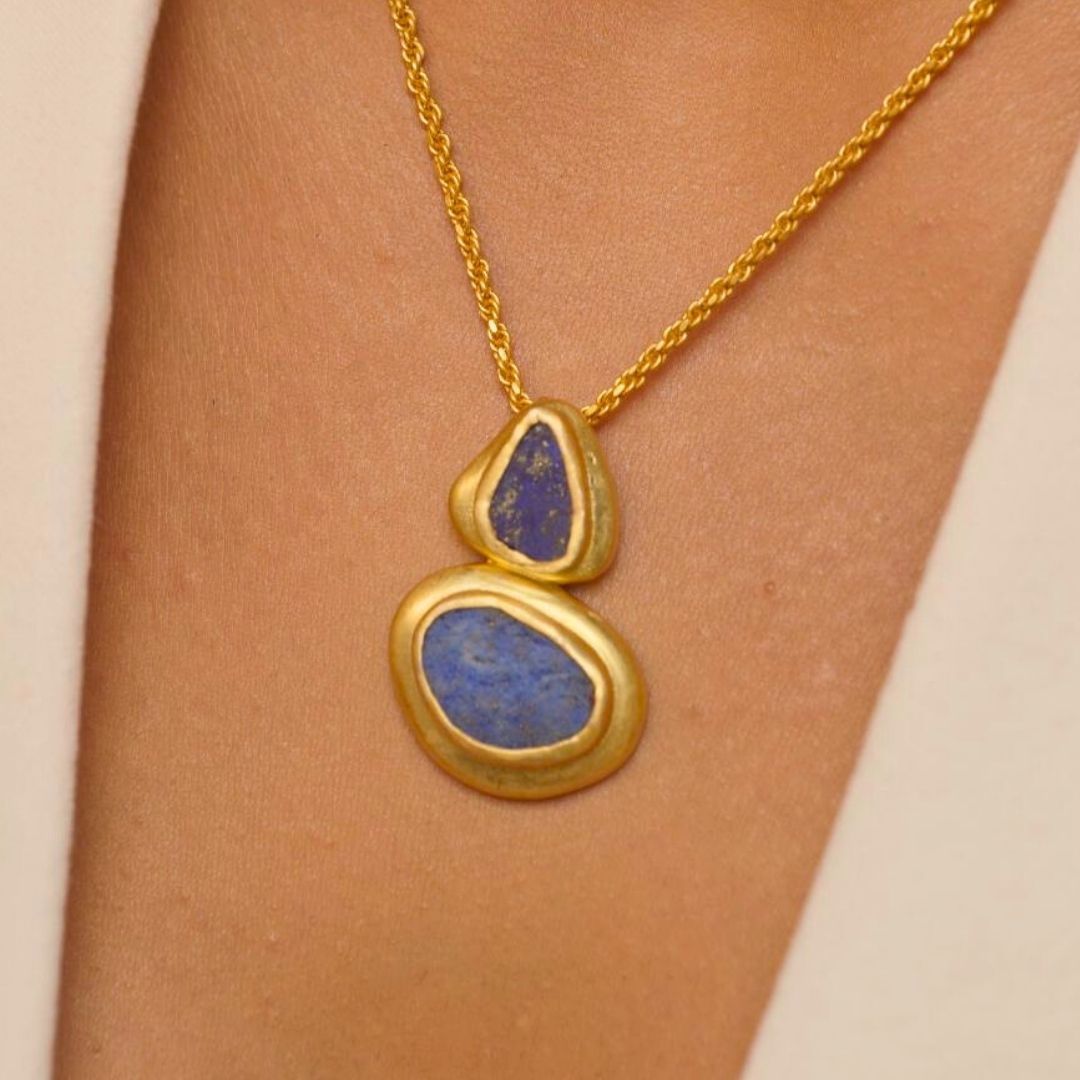 Dreamy Poise Pendant Necklace with Lapis Lazuli
