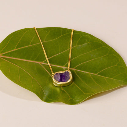 A Touch of Amethyst Stone Gold Necklace