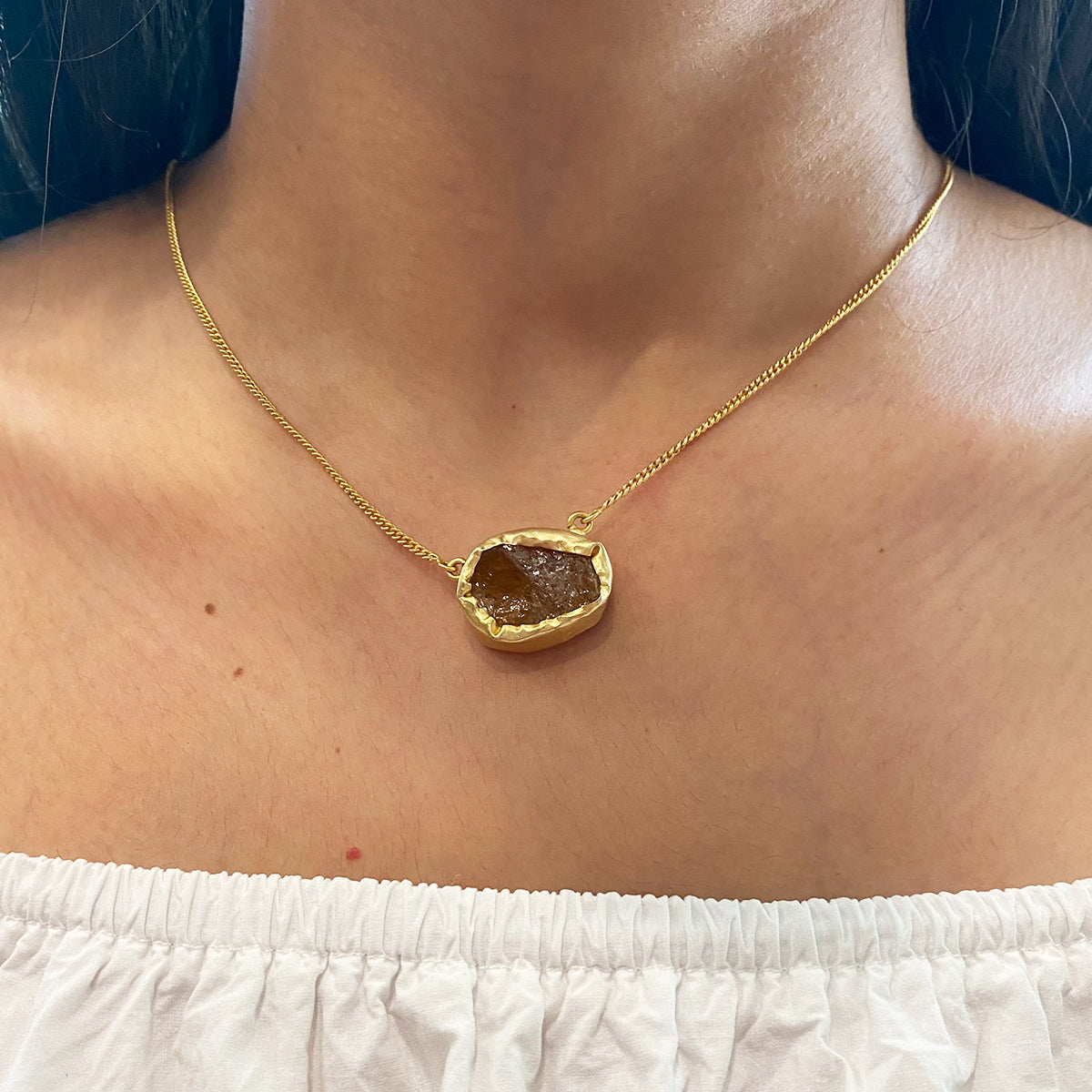 A Touch of Citrine Stone Gold Necklace