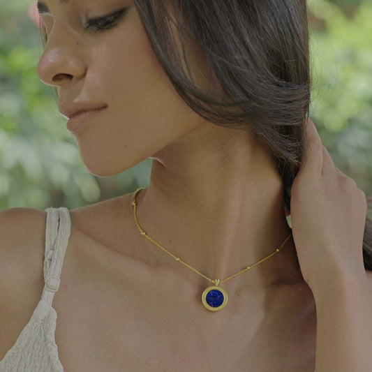 Healing Touch Pendant Necklace with Lapis Lazuli - Intuition