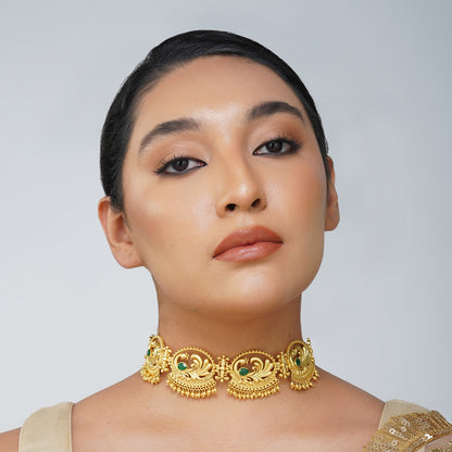 Dance of Mor Gift Box with Choker Necklace and Stud Earrings