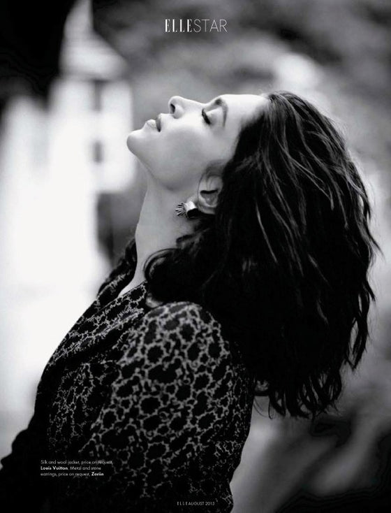 Deepika Padukone wearing Zariin