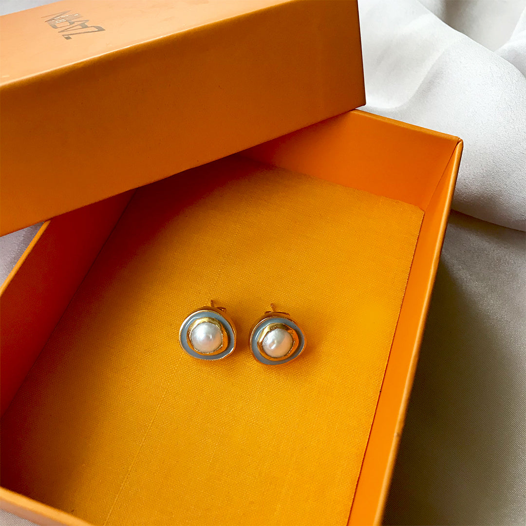 Cloud of Pearl Stud Earrings