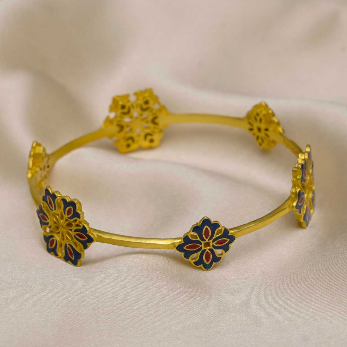 Touch of Petal Bangle